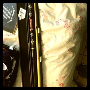 Official metallica pool cue